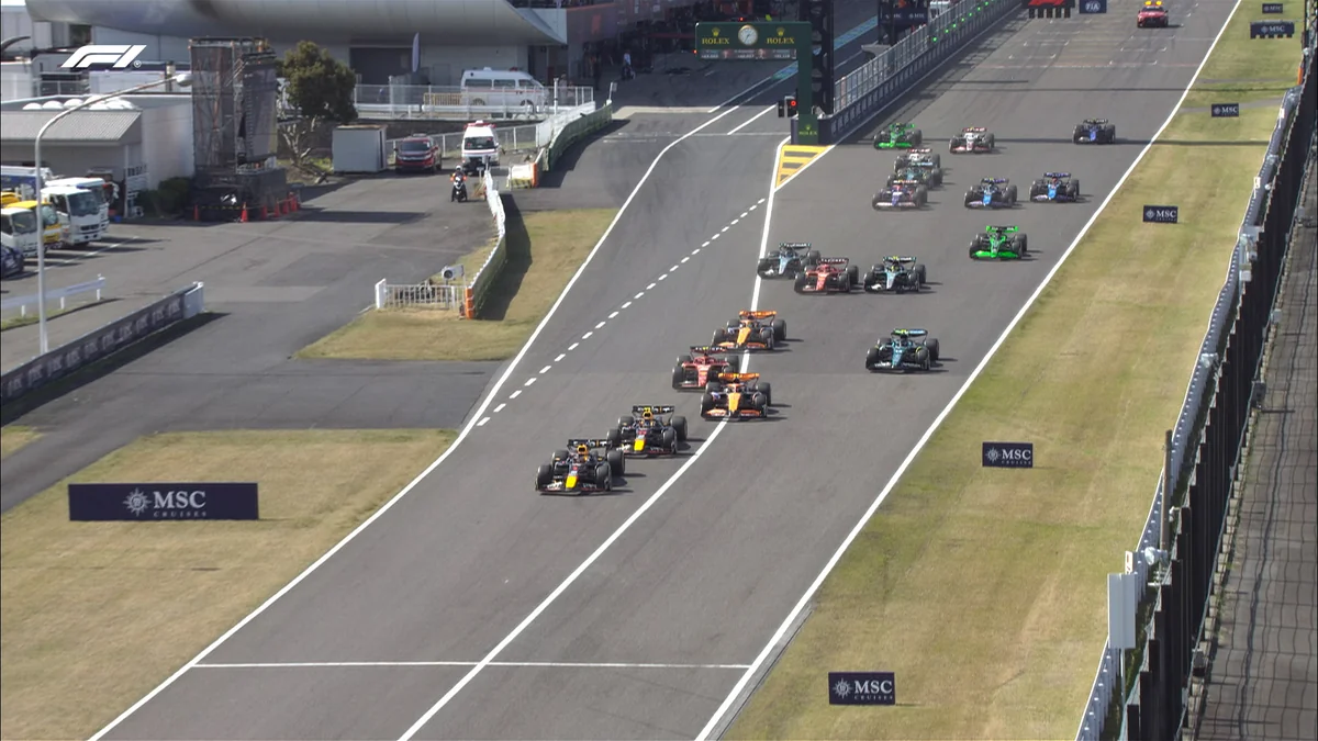 Макс Ферстаппен выиграл Гран-при Японии Формулы-1