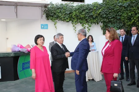 Özbəkistanda 28 May - Müstəqillik Günü qeyd olunub