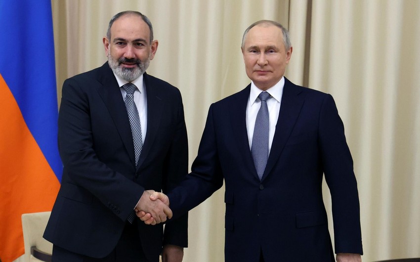 Putinlə Paşinyan arasında görüş başlayıb