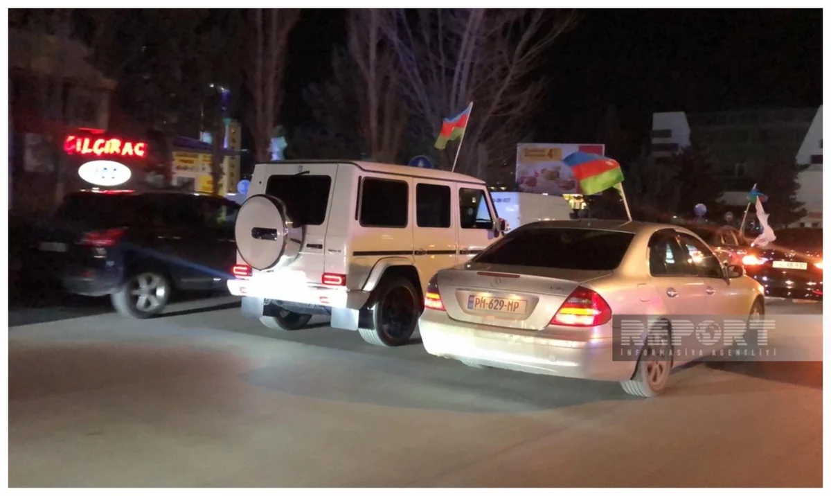 Exit-pollun nəticələri açıqlanandan sonra Sumqayıtda avtoyürüş başlayıb