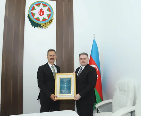 Vüqar Mustafayev xarici ölkə rəsmiləri ilə müdafiə sənayesi üzrə əməkdaşlığı müzakirə edib