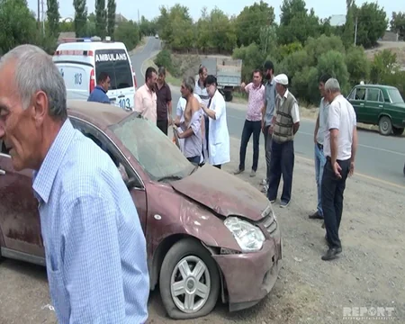 Ağstafada avtomobil aşıb, xəsarət alan var - FOTO