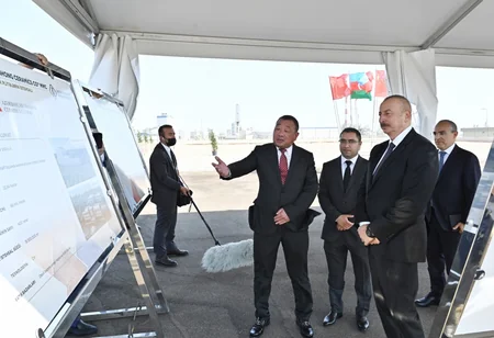 Prezident Sumqayıt Kimya Sənaye Parkında açılış və təməlqoyma mərasimlərində iştirak edib