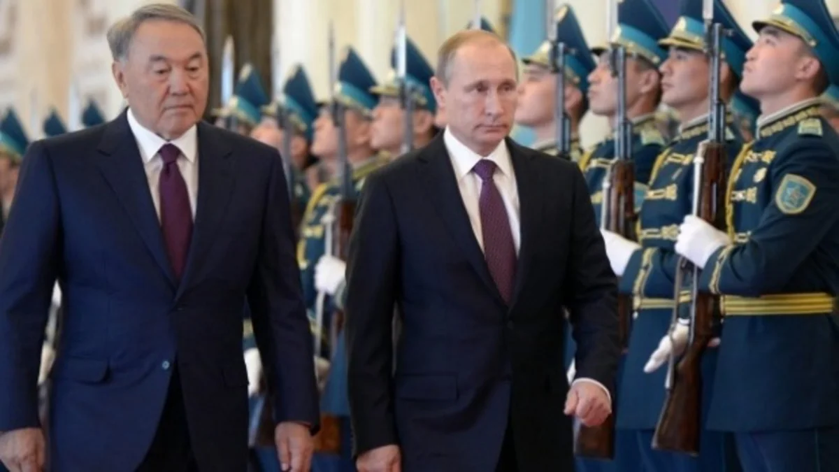 ​Путин обсудил с Назарбаевым ситуацию вокруг Нагорного Карабаха