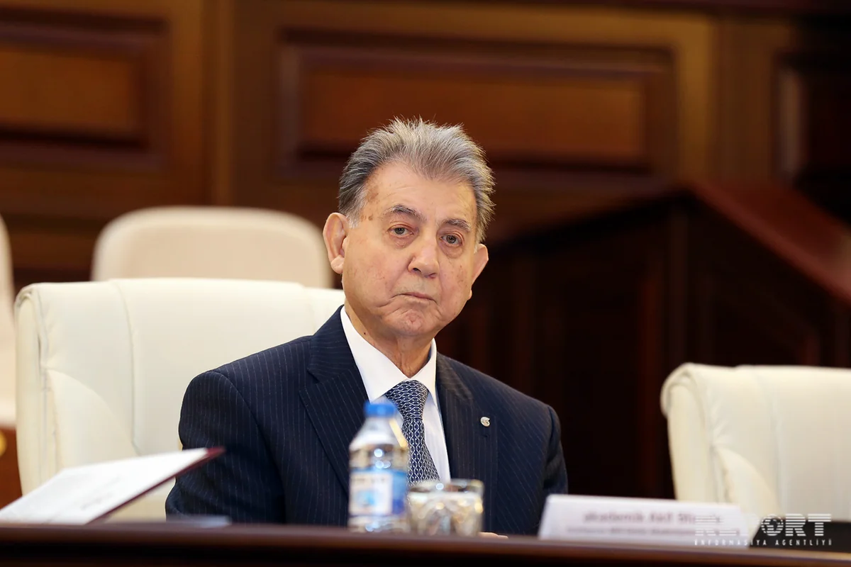 Акиф Ализаде награжден орденом Эмек