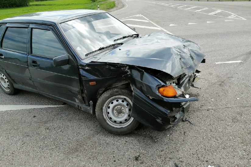 Yevlaxda avtomobil qəzasında bir ailənin üç üzvü xəsarət alıb