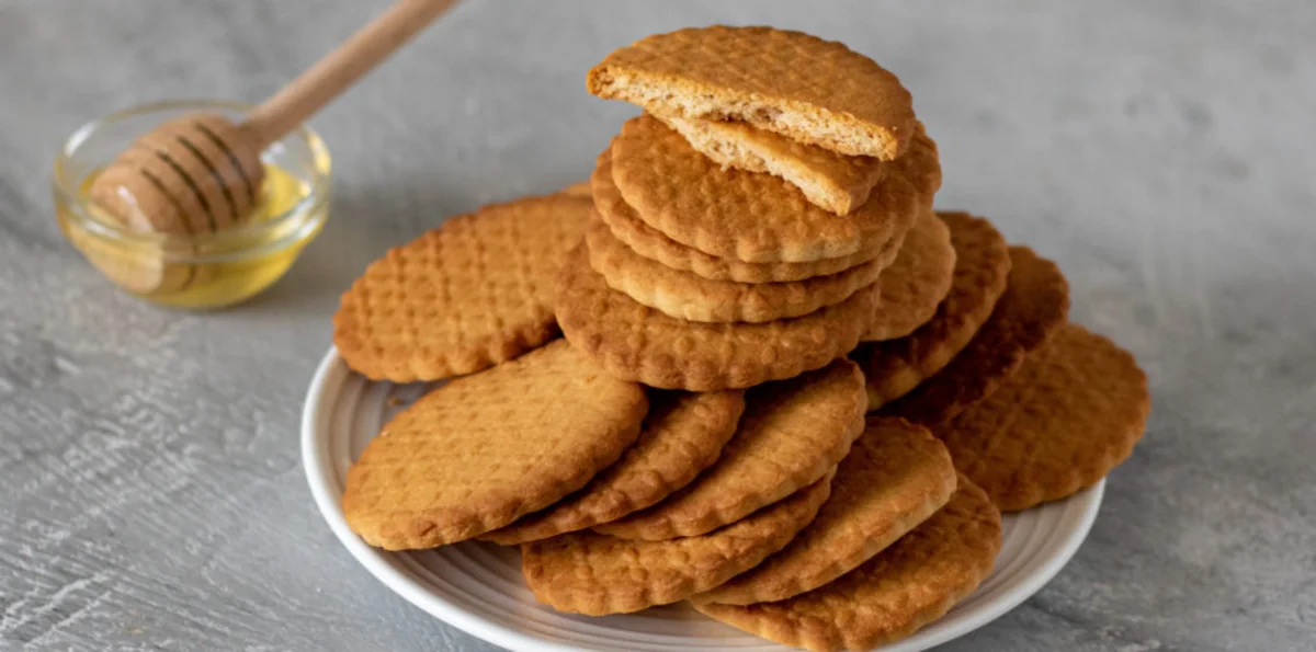 Azerbaijan resumes cookie imports from two countries