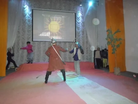 Günəş zindanda” əsərinə daxili baxış keçirilib
