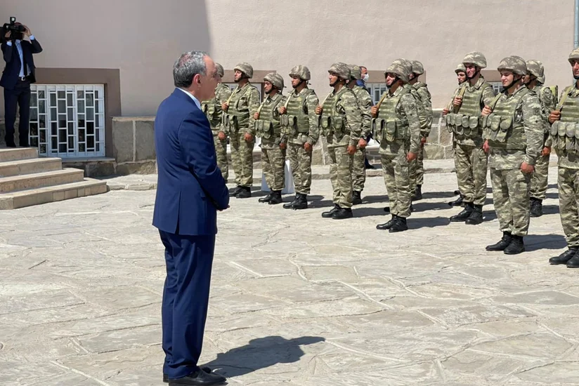 Baş prokuror Sədərək rayonunda hərbi hissədə olub