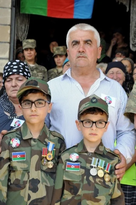Şəhid Aqil Omarovun ailəsinə “Şücaətə görə” medalı təqdim edilib - FOTO