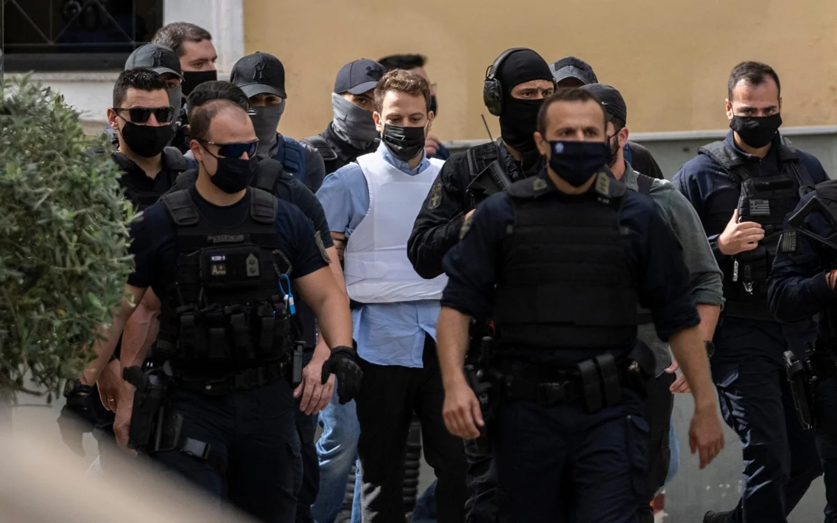 Полиция Греции арестовала двух обвиняемых в убийстве журналиста в 2021 году