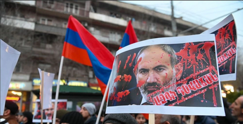 Ermənistanda Paşinyan əleyhinə qeyri-adi aksiya keçirilib