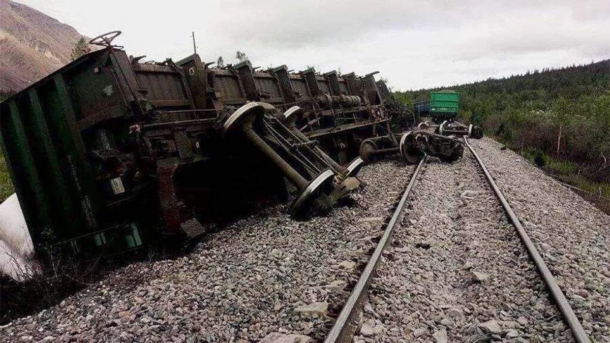Freight train derails in Armenia’s Armavir