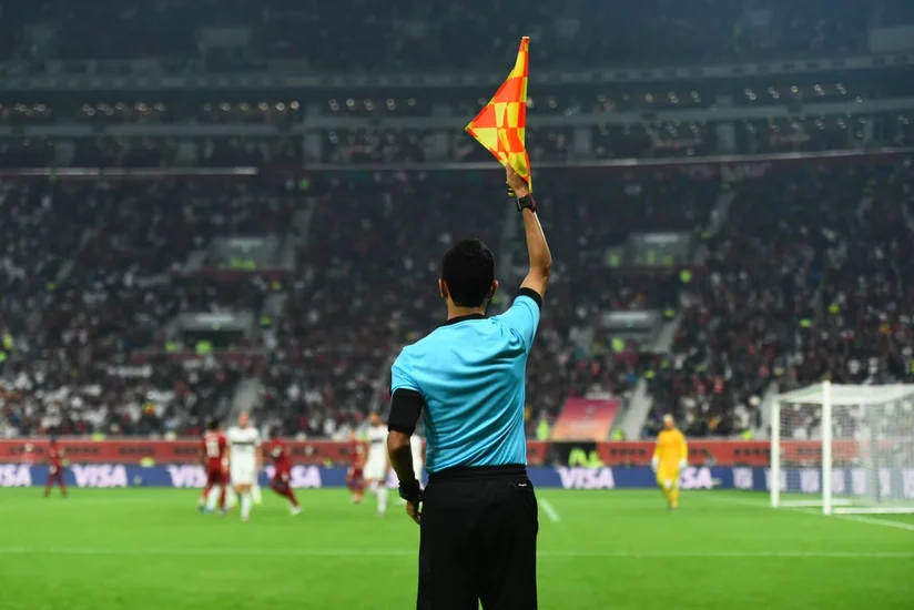Futbolda ofsayd qaydası dəyişdirilə bilər