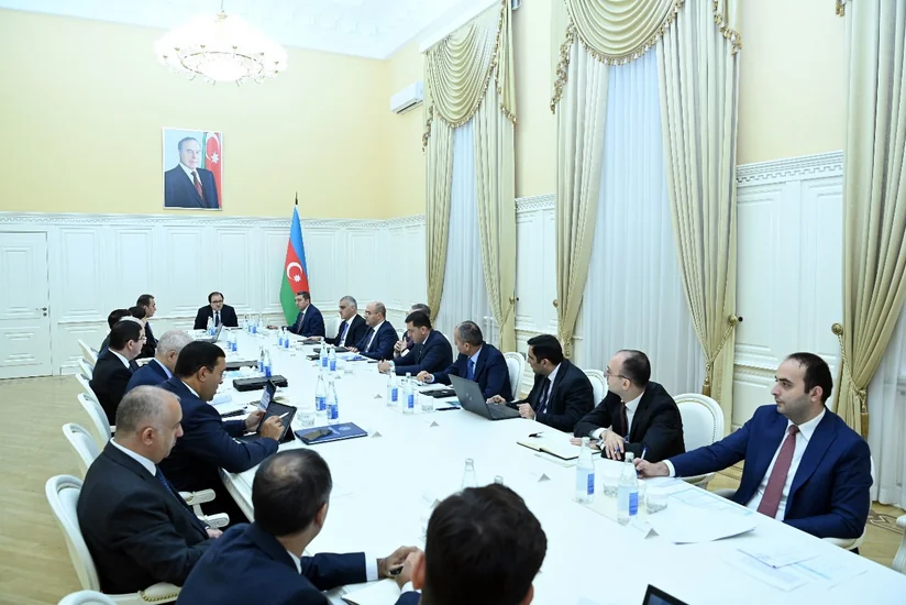 Nazirlər Kabinetində ərzaq və qeyri-ərzaq məhsullarının qiymət məsələsi müzakirə olunub