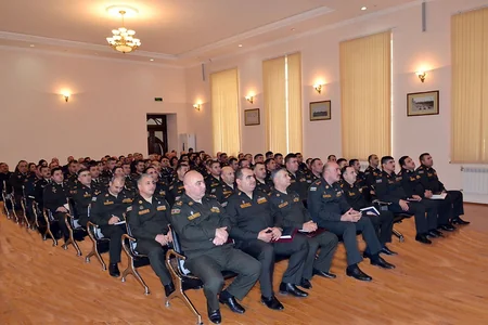 Müdafiə Nazirliyinin tabeliyində olan təşkilatlarda 2018-ci ilin yekunlarına dair toplantılar keçirilib