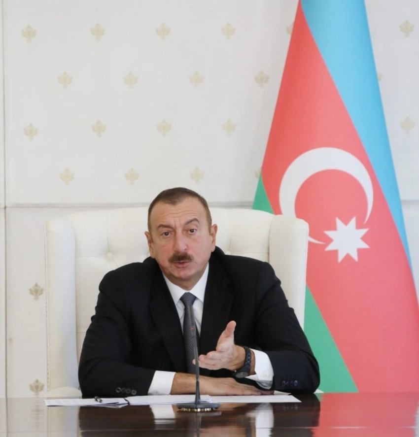 Prezident İlham Əliyev: Gələn il daha çox kəndi yeni yollarla təmin edəcəyik