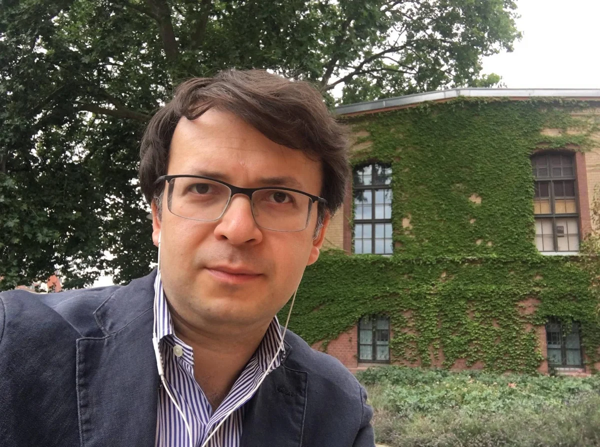 Emin Milli apologizes to President Ilham Aliyev