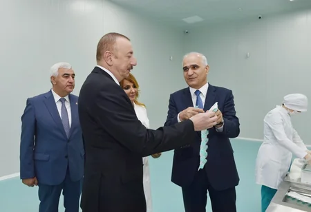 Prezident İlham Əliyev Pirallahı Sənaye Parkında şpris istehsalı zavodunun açılışında iştirak edib - ƏLAVƏ OLUNUB