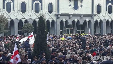На акции протеста в Тбилиси присутствовали 5,5 тысяч человек - ОБНОВЛЕНО - ФОТО