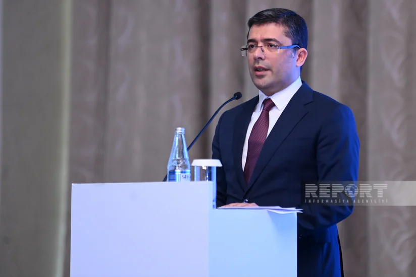 Azərbaycanda bir sıra qəzetlər yeni tərtibata keçib