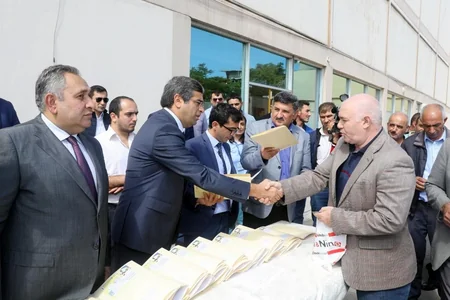 Daha 50 avtomobil müharibə əlillərinə təqdim edilib