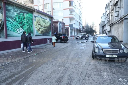В многоэтажном жилом доме в Баку произошел пожар