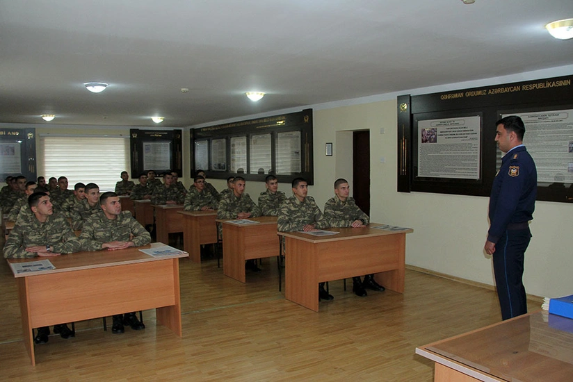 Milli Dirçəliş Günü münasibətilə Azərbaycan Ordusunda silsilə tədbirlər keçirilib