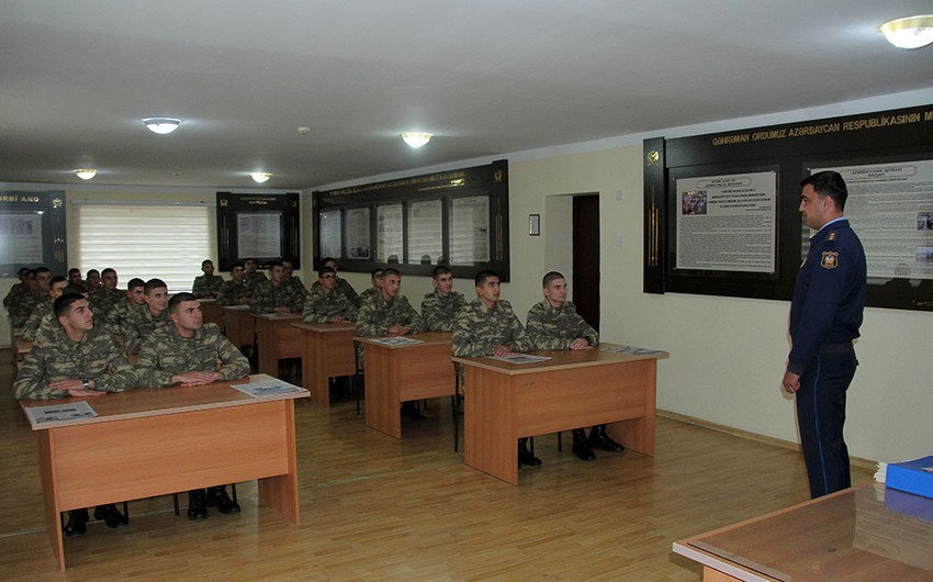 Milli Dirçəliş Günü münasibətilə Azərbaycan Ordusunda silsilə tədbirlər keçirilib
