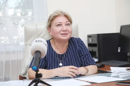 36 ilin pedaqoqu: Şagirdlərimə həmişə övladlarıma arzuladığım müəllim kimi olmağa çalışmışam - MÜSAHİBƏ