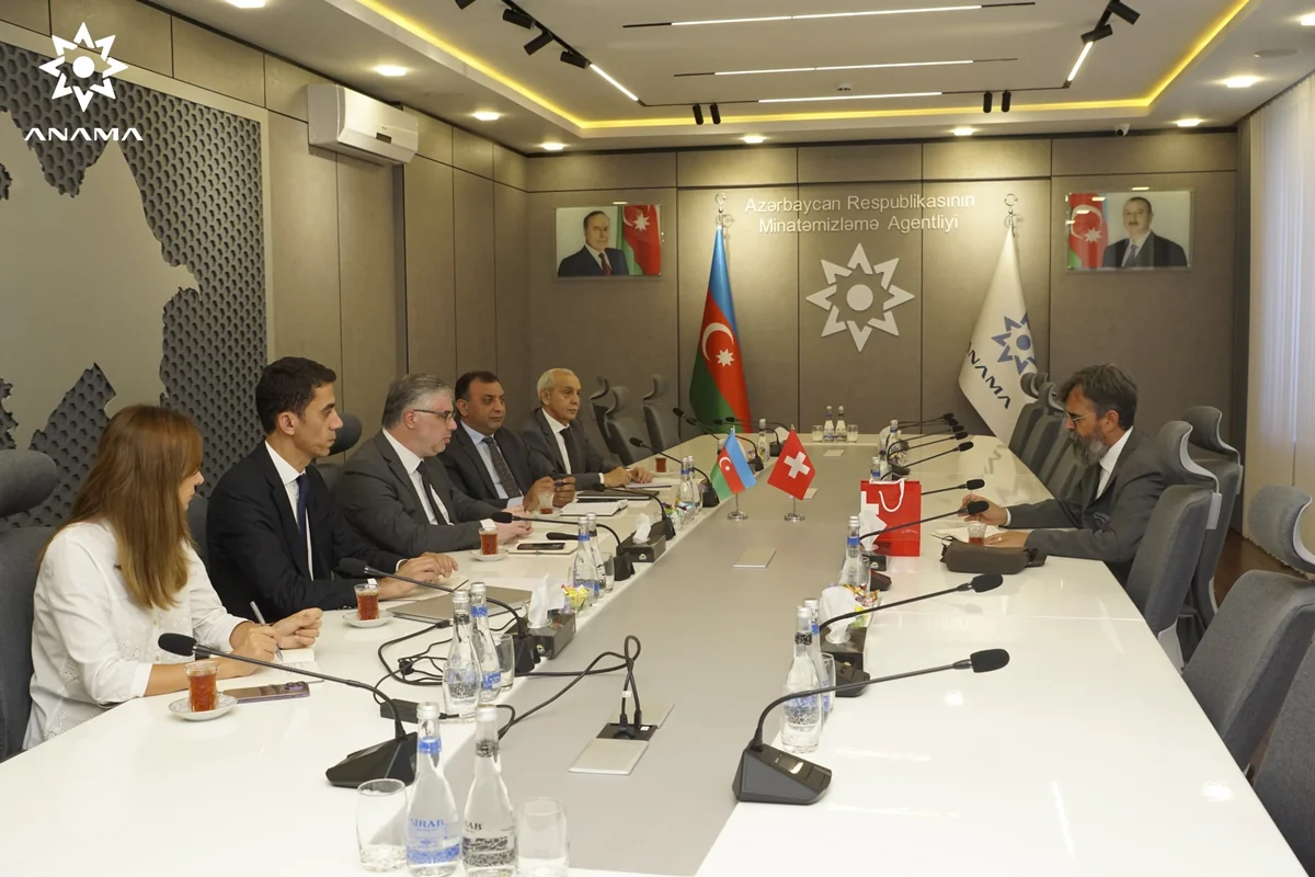 Azərbaycan və İsveçrə humanitar minatəmizləmə sahəsində əməkdaşlığı müzakirə edib
