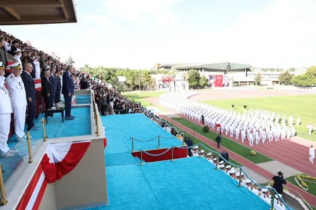 Azerbaijani Defense Minister attends graduation ceremony of Turkish Naval Academy and Air Force Academy