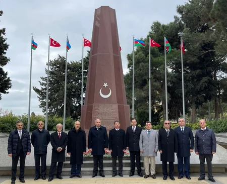 Güney Azərbaycan Keçici Milli Məclisinin Təşkilat Komitəsinin üzvləri Bakıya gəlib