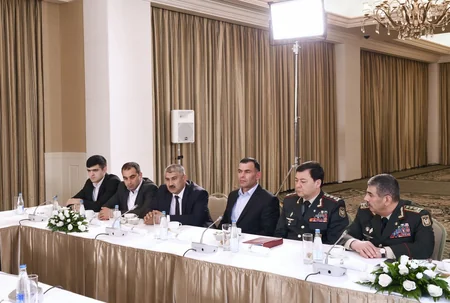 Azərbaycanın Birinci vitse-prezidenti aprel döyüşləri zamanı yaralanmış bir qrup əsgər və zabitlə görüşüb