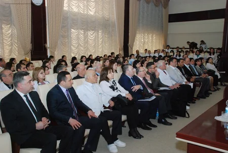 Əhliman Əmiraslanov: Dünya təcrübəsini öyrənmədən irəli gedə bilmərik