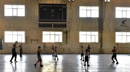 Nazir Bakının qəsəbələrində idman mərkəzlərinin fəaliyyəti ilə maraqlanıb