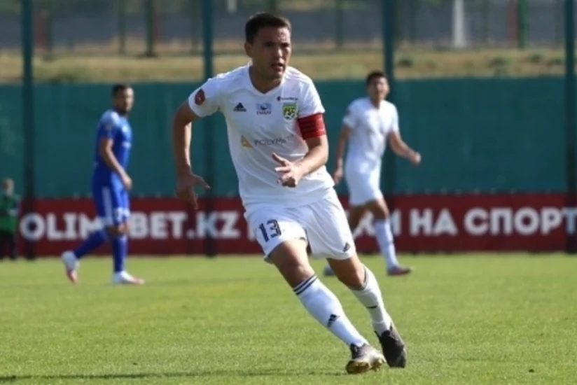 Qazaxıstanın təcrübəli futbolçusu Azərbaycan millisi ilə oyunda iştirak etməyəcək