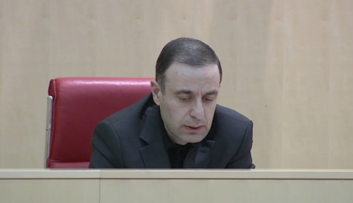 Gürcüstanın parlament çoxluğunu daha bir deputat tərk edib