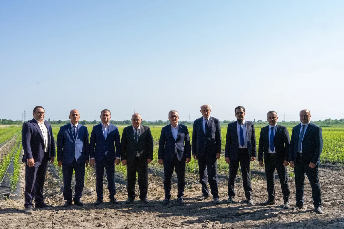 “Qurtuluş Günündə - gələcək naminə: Azərbaycan yeni aqrar əsasları necə qurur”