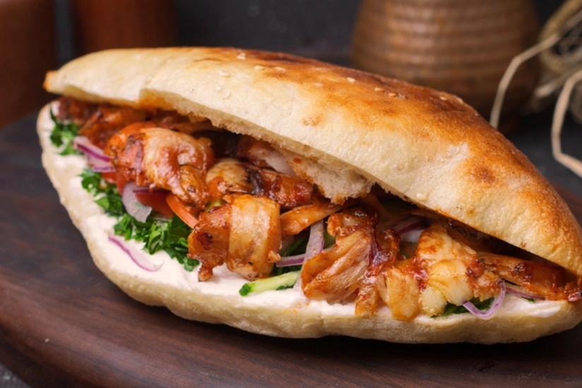 Zaqatalada dönərdən zəhərlənənlərin sayı 40-a çatıb - YENİLƏNİB-4