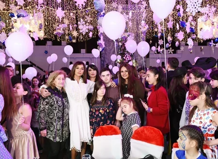 Heydar Aliyev Foundation arranges traditional New Year party for children