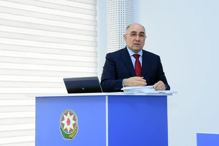 Heydər Əliyevin 100 illik yubileyinə həsr olunmuş elmi seminar keçirilib