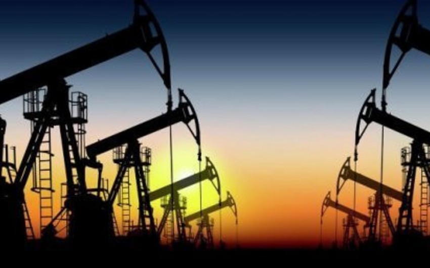 Bloomberg: Цены на нефть в ближайшем будущем вернутся к уровню 100 долларов/баррель