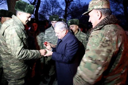 Generallar Od çərşənbəsini əsgərlərlə birlikdə qeyd etdi - FOTO - VİDEO