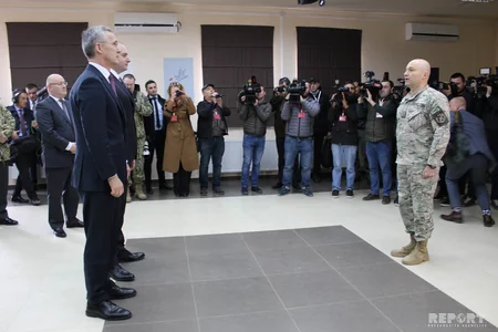 NATO-nun Baş katibi Azərbaycanın da iştirak etdiyi təlimləri izləyib