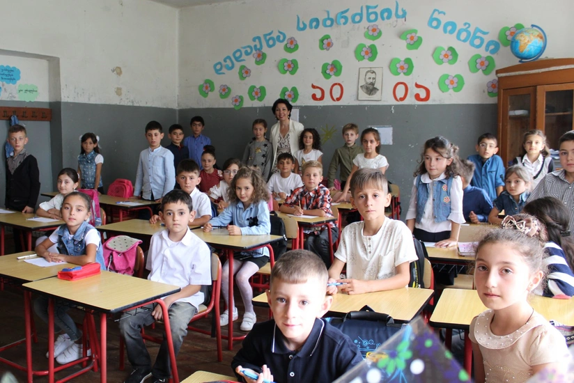 UNİCEF: Gürcüstanda 50 mindən çox məktəbli təhsildən yayınıb