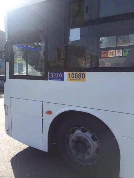 Bakıda ilk dəfə sərnişin avtobuslarına eyniləşdirmə kodları vurulub