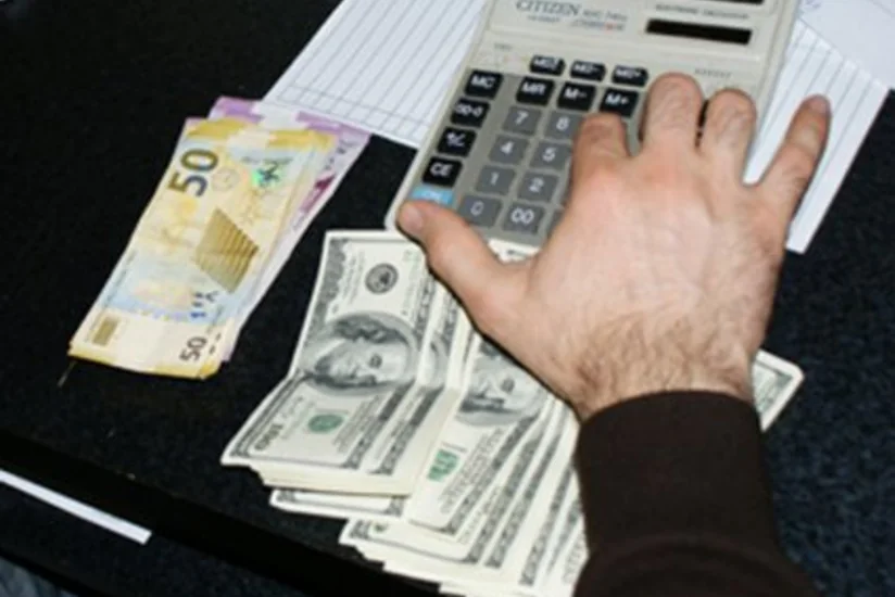 Azərbaycanda maliyyə fırıldaqçılığına görə 5 nəfər barəsində həbs qətimkan tədbiri seçilib