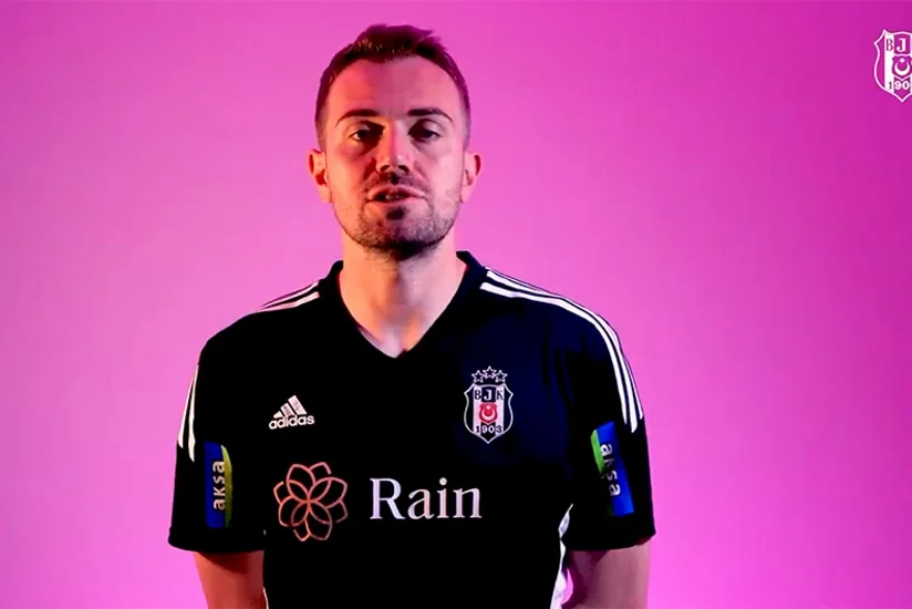 Beşiktaşın futbolçuları Sabahla xeyriyyə matçı barədə çağırış ediblər