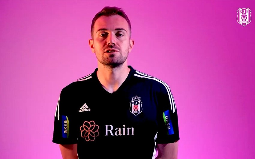 Beşiktaşın futbolçuları Sabahla xeyriyyə matçı barədə çağırış ediblər